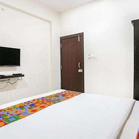 Fabhotel Fortune Residency 印多尔 外观 照片