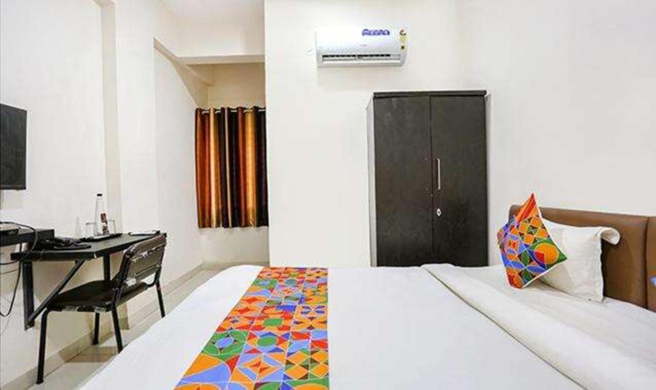 Fabhotel Fortune Residency 印多尔 外观 照片