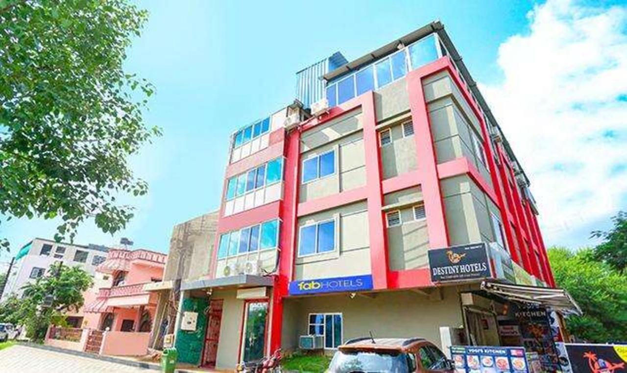 Fabhotel Fortune Residency 印多尔 外观 照片