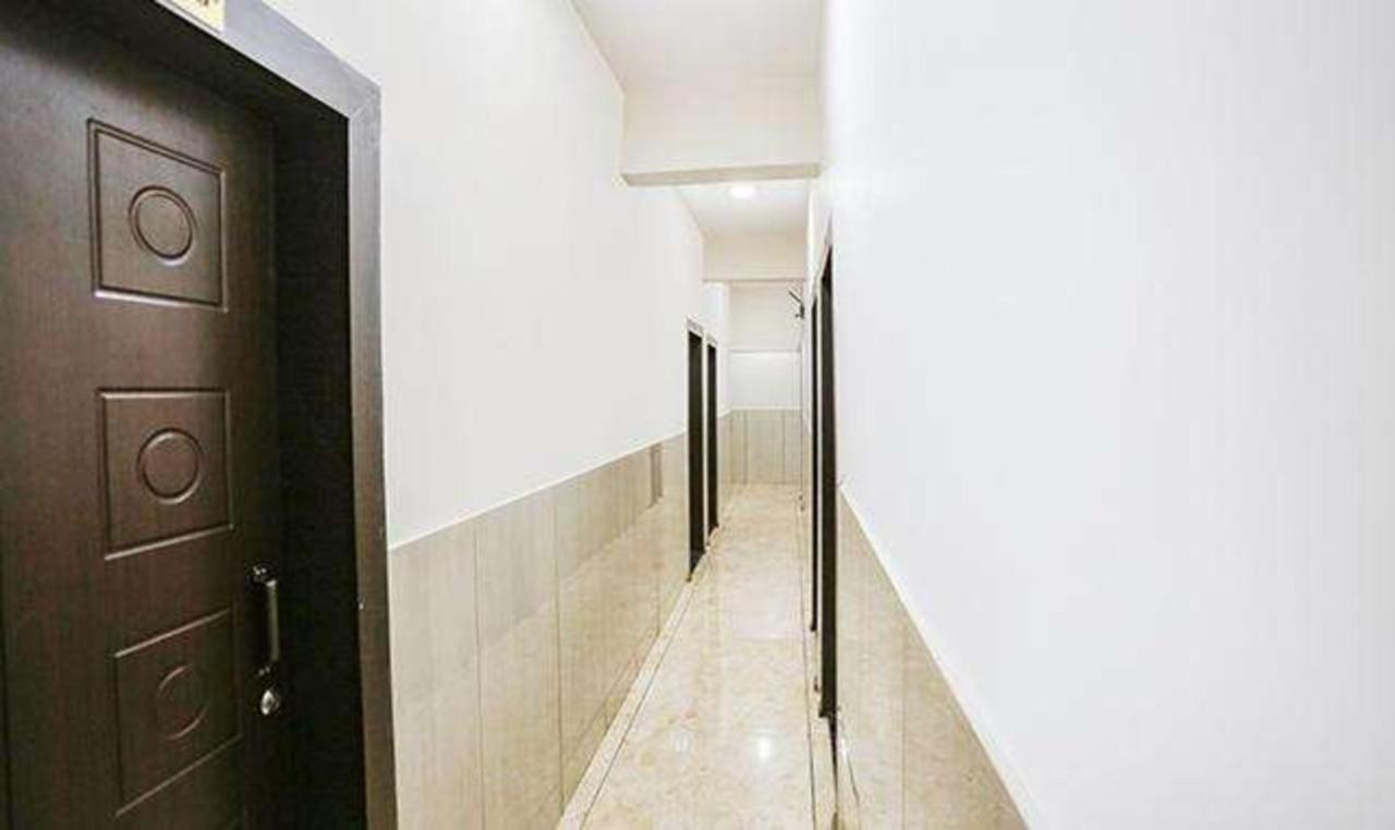 Fabhotel Fortune Residency 印多尔 外观 照片